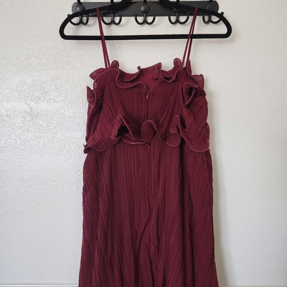 CLAUDE Ruffle Maxi Dress Small Burgundy Pleated Spaghetti Strap New with Tags - Picture 9 of 14